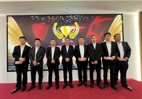 承前启后、、攻坚破局丨郑州马吉尔食品有限公司2025年上半年销售总结大会隆重召开！！